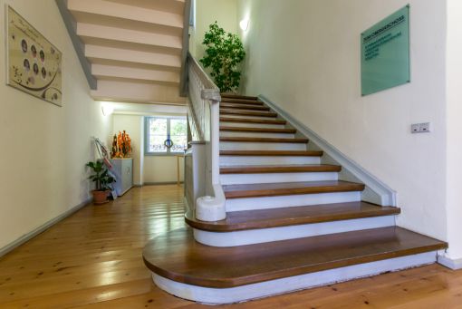Treppenaufgang im Kurmittelhaus 